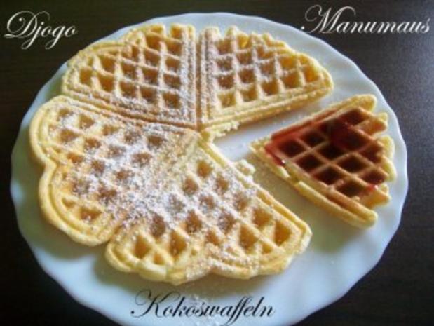 Kokoswaffeln mit weiche Butter und Zucker