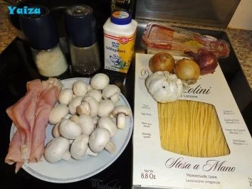 Rezept: Tagliolini in Champignon-Schinkensahne Bild Nr. 2 Tagliolini in Champignon-Schinkensahne - Rezept - Bild Nr. 2