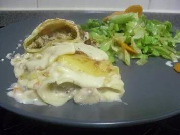 Rezept: Nudelrolle mit Hackfleischfuellung Nudelrolle mit Hackfleischfuellung - Rezept