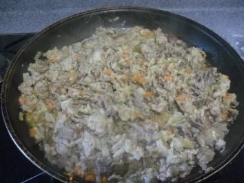 Rezept: Nudelrolle mit Hackfleischfuellung Bild Nr. 2 Nudelrolle mit Hackfleischfuellung - Rezept - Bild Nr. 2