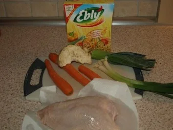 Rezept: Frühlingshühnersuppe mit Ebly Bild Nr. 2 Frühlingshühnersuppe mit Ebly - Rezept - Bild Nr. 2
