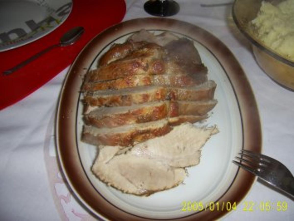 Schweinsbraten in einer Champignon-Rotwein-Soße - Rezept