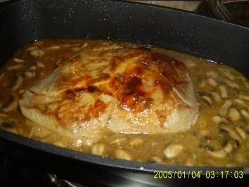 Schweinsbraten in einer Champignon-Rotwein-Soße - Rezept - Bild Nr. 7