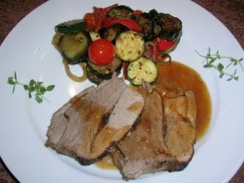 Lammkeule nach italienischer Art mit lauwarmem Antipasti-Salat - Rezept - Bild Nr. 2