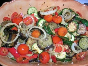Rezept: Lauwarmer Antipasti-Salat als Beilage zu meiner Lammkeule Bild Nr. 3 Lauwarmer Antipasti-Salat als Beilage zu meiner Lammkeule - Rezept - Bild Nr. 3