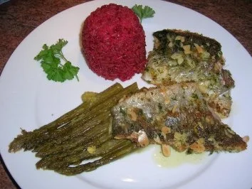 Forellenfilets mit Mandelkruste an grünem Spargel und Rote Beete Reis - Rezept - Bild Nr. 10