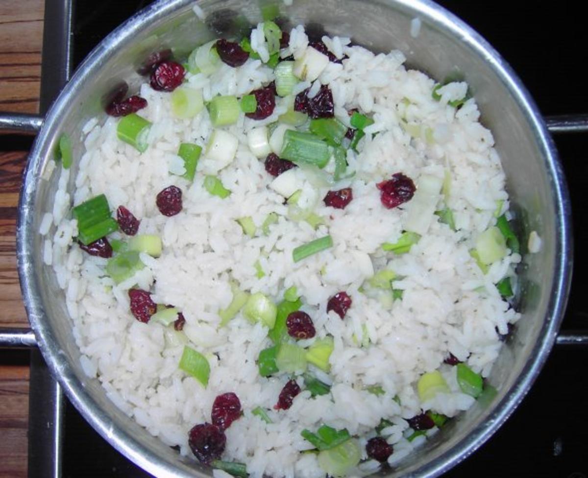 Limetten-Hähnchenspieße auf Cranberry-Minz-Reis - Rezept - Bild Nr. 5