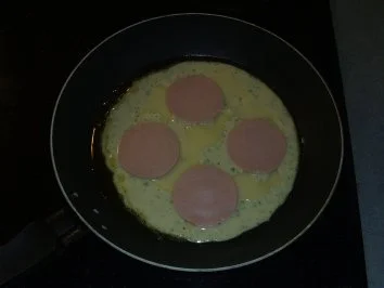 Rezept: Pfannkuchen: Andy`s Herzhafte Eierkuchen Bild Nr. 4 Pfannkuchen: Andy`s Herzhafte Eierkuchen - Rezept - Bild Nr. 4