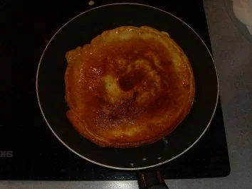 Rezept: Pfannkuchen: Andy`s Herzhafte Eierkuchen Bild Nr. 5 Pfannkuchen: Andy`s Herzhafte Eierkuchen - Rezept - Bild Nr. 5