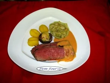 Rezept: Roastbeef mariniert mit Thymian, bunten Pfeffer Öl ,Knobi ,Zwiebeln und Senf Bild Nr. 2 Roastbeef mariniert mit Thymian, bunten Pfeffer Öl ,Knobi ,Zwiebeln und Senf - Rezept - Bild Nr. 2