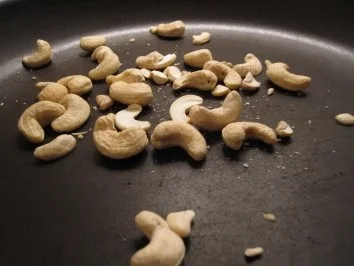 Spinat-Ricotta-Tortellini mit Broccoli-Champignon-Sauce - Rezept - Bild Nr. 9