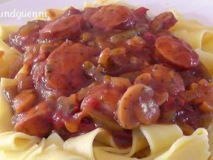 Rezept: deftiges Wurstgulasch deftiges Wurstgulasch - Rezept