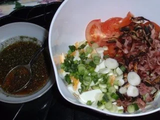 Nudelsalat mit gebratenen Schinkenstreifen- Champignons - Rezept - Bild Nr. 7