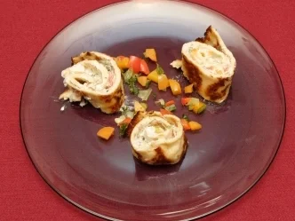 Rezept: Gefüllte Crêpesrollen (Michaela Schaffrath) Gefüllte Crêpesrollen (Michaela Schaffrath) - Rezept