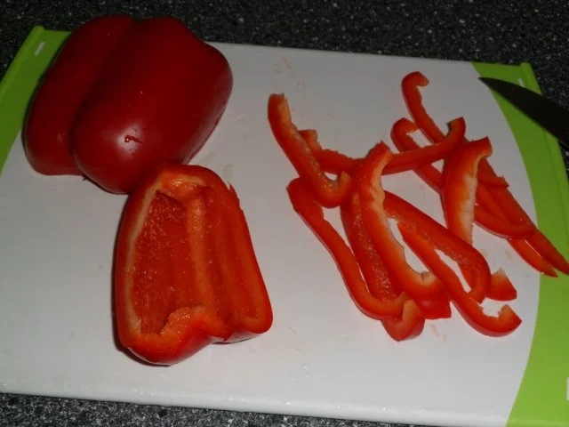 Rezept: Hähnchengeschnetzeltes in Kokos - Erdnuss - Soße Bild Nr. 5 Hähnchengeschnetzeltes in Kokos - Erdnuss - Soße - Rezept - Bild Nr. 5