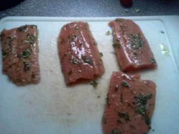 Gegrillter Lachs mit Zucchini-Avocado-Gemüse - Rezept - Bild Nr. 7