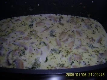 Rezept: Champignons-Brokoli-Sahne-Soße Bild Nr. 7 Champignons-Brokoli-Sahne-Soße - Rezept - Bild Nr. 7