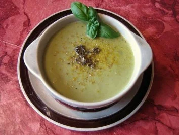 Avocado- Lauchsüppchen mit Morcheln... - Rezept