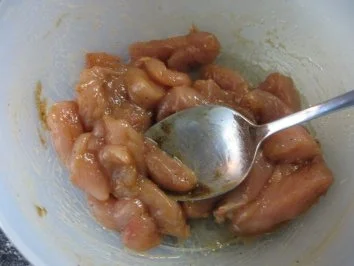 Fit in den Frühling Salat mit Hähnchenbruststreifen - Rezept - Bild Nr. 5