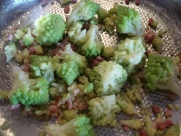 Romanesco mit Schinken und Kräutersoße - Rezept - Bild Nr. 2