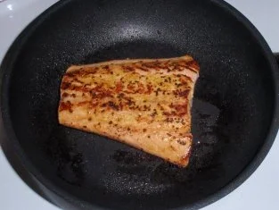 *Schlemmer*-Salat mit gebratenem Lachs - Rezept - Bild Nr. 3