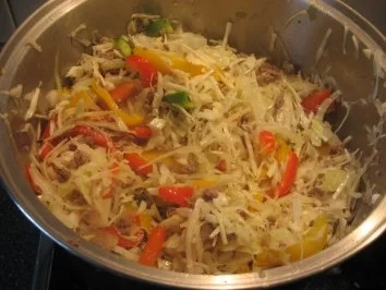 Rezept: Hack-Kohl-Paprika Topf Bild Nr. 12 Hack-Kohl-Paprika Topf - Rezept - Bild Nr. 12