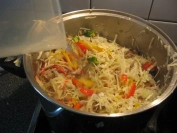 Rezept: Hack-Kohl-Paprika Topf Bild Nr. 13 Hack-Kohl-Paprika Topf - Rezept - Bild Nr. 13