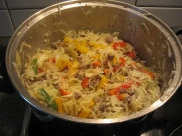 Rezept: Hack-Kohl-Paprika Topf Bild Nr. 14 Hack-Kohl-Paprika Topf - Rezept - Bild Nr. 14