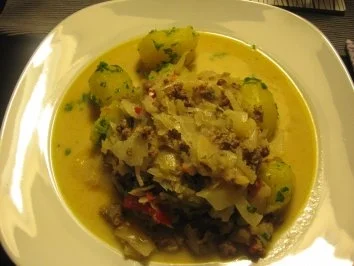 Rezept: Hack-Kohl-Paprika Topf Hack-Kohl-Paprika Topf - Rezept