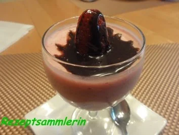 Dessert:   ERDBEERMOUSSE - Rezept