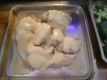 Hähnchenbrustfilets mit Feigensenfsoße überbacken und Brokkoli, Dampfgarerrezept - Rezept - Bild Nr. 3