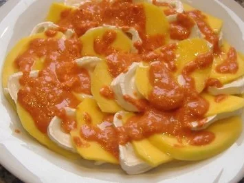 Linsensalat mit Ziegenkäse und Mango in Chili-Vinaigrette - Rezept - Bild Nr. 2