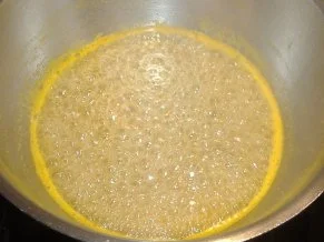 Linsensalat mit Ziegenkäse und Mango in Chili-Vinaigrette - Rezept - Bild Nr. 4