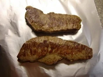 Rindersteak mit Zucchini-Möhrengemüse und Kartoffelrösti - Rezept - Bild Nr. 4