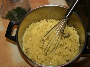 Rezept: Blutwurst Püree Torte Bild Nr. 2 Blutwurst Püree Torte - Rezept - Bild Nr. 2