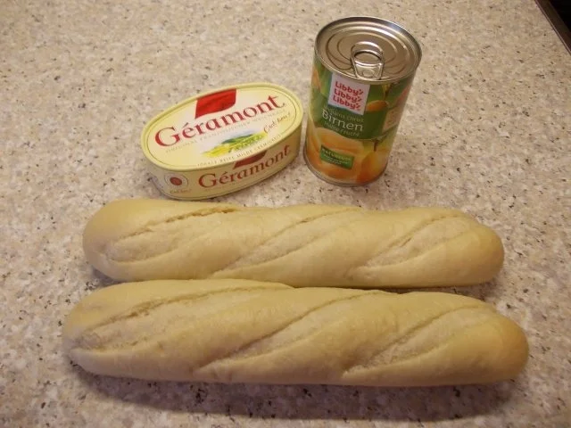 Rezept: Birnen-Brie-Crostini Bild Nr. 2 Birnen-Brie-Crostini - Rezept - Bild Nr. 2