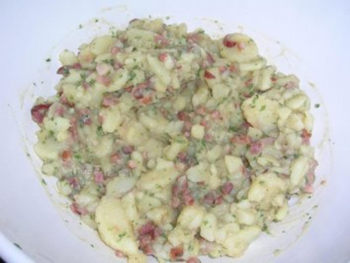 Spanferkel-Krustenbraten mit lauwarmem Kartoffelsalat (deftige Hausmannskost: unsere Art) - Rezept - Bild Nr. 12