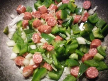 Würzige Würstchenpfanne - Rezept - Bild Nr. 2