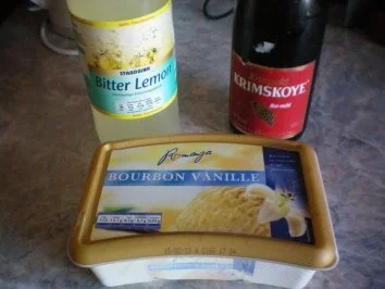 Eisbowle mit Kirschen (Fotos da..)oder Kirsch-Schlamm-Bowle genannt.... - Rezept - Bild Nr. 4