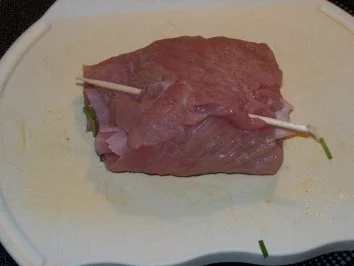 Rezept: Putenrouladen mit Pfefferkäse Bild Nr. 5 Putenrouladen mit Pfefferkäse - Rezept - Bild Nr. 5