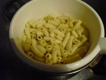 Rezept: Rigatoni selbst gemacht Bild Nr. 5 Rigatoni selbst gemacht - Rezept - Bild Nr. 5