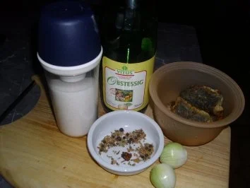 Rezept: Aal satt, Resteverwertung Bild Nr. 3 Aal satt, Resteverwertung - Rezept - Bild Nr. 3