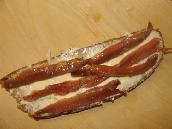 Rezept: Abendbrot : -Sardellen-Ei-Brot Bild Nr. 2 Abendbrot : -Sardellen-Ei-Brot - Rezept - Bild Nr. 2