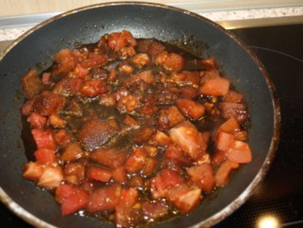 Ruccolasalat mit Tomatendressing - Rezept - Bild Nr. 5