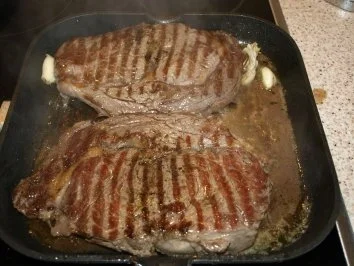 Rezept: Entrecote mit Röstzwiebeln Bild Nr. 6 Entrecote mit Röstzwiebeln - Rezept - Bild Nr. 6