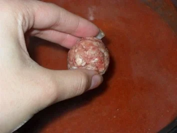 Fleischbällchen in Tomatensoße - Rezept - Bild Nr. 6