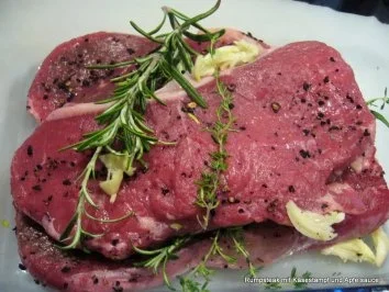Rumpsteak mit Käsestampf und Apfelsauce - Rezept - Bild Nr. 3