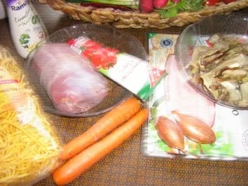 Rezept: Rehbraten aus der Schulter im Schinkenmantel mit Steinpilzsauce an Spätzle Bild Nr. 2 Rehbraten aus der Schulter im Schinkenmantel mit Steinpilzsauce an Spätzle - Rezept - Bild Nr. 2