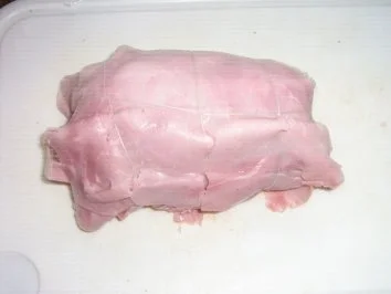 Rezept: Rehbraten aus der Schulter im Schinkenmantel mit Steinpilzsauce an Spätzle Bild Nr. 3 Rehbraten aus der Schulter im Schinkenmantel mit Steinpilzsauce an Spätzle - Rezept - Bild Nr. 3