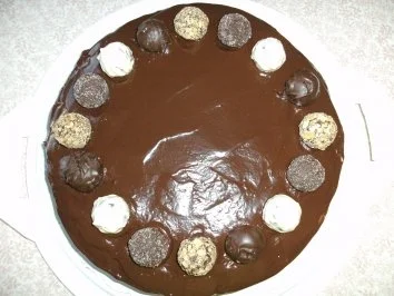 Rezept: Trüffel- Torte Bild Nr. 15 Trüffel- Torte - Rezept - Bild Nr. 15